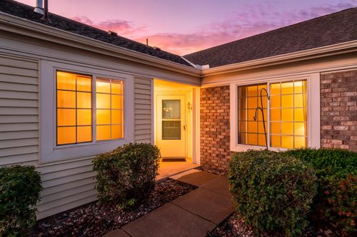 9274 Prairieview Trl N, Champlin, MN, 55316-2668 | Card Image