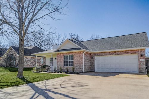 12551 Lake Conroe Hills Dr, Willis, TX, 77318-5334 | Card Image
