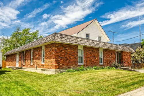 17 Erie Ave N, Fisherville, ON, N0A1G0 | Card Image