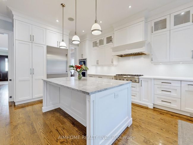 105 Ashbourne Dr, House other with 5 bedrooms, 5 bathrooms and 4 parking in Etobicoke ON | Image 5