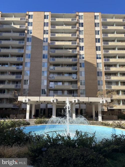 apt-1629-3001 Veazey Ter Nw, WASHINGTON, DC, 20008-5410 | Card Image