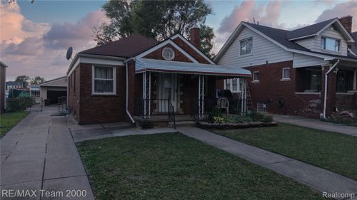 7523 Calhoun St, Dearborn, MI, 48126-1490 | Card Image