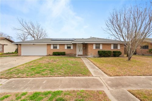 1318 W Cherrystone Dr, Corpus Christi, TX, 78412-4106 | Card Image