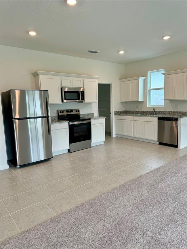 2210 Raven Ridge Rd, House other with 3 bedrooms, 2 bathrooms and null parking in Minneola FL | Image 16