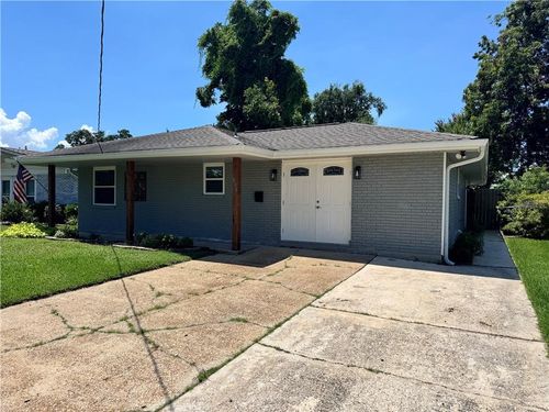 400 Sophia St, River Ridge, LA, 70123-1136 | Card Image