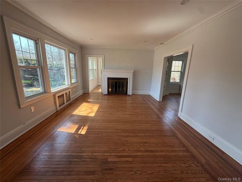 120 Lena Ave, Freeport, NY, 11520-2120 | Card Image