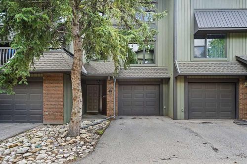 45-10030 Oakmoor Way Sw, Calgary, AB, T2V4S8 | Card Image