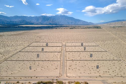 2 Hidden Springs Ct, Thousand Palms, CA, 92276 | Card Image