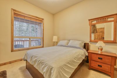 7339 Revelstoke Dr, House other with 4 bedrooms, 3 bathrooms and 4 parking in Radium Hot Springs BC | Image 3