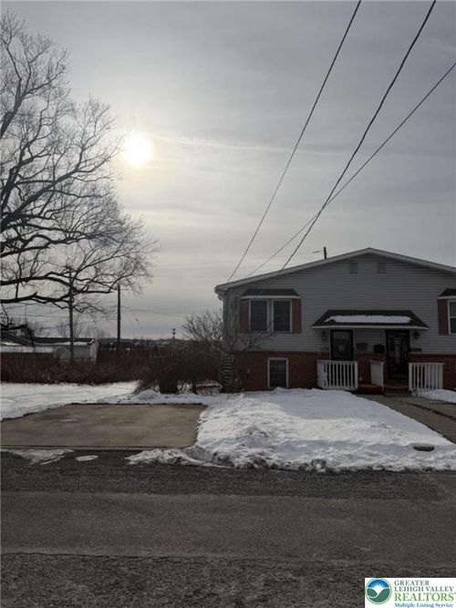 2734 Columbia St, EASTON, PA, 18045-5219 | Card Image