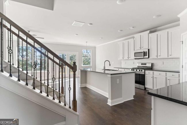 505 Paces Dr, House other with 5 bedrooms, 3 bathrooms and null parking in Lithia Springs GA | Image 6
