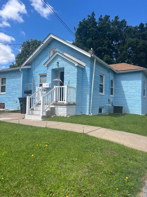 3001 44th St, Moline, IL, 61265-5551 | Card Image