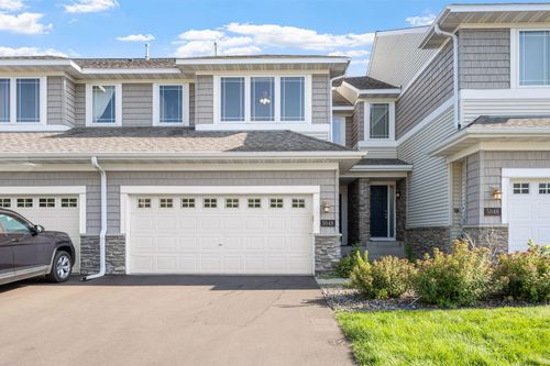 5048 Yuma Ln N, Plymouth, MN, 55446-2014 | Card Image