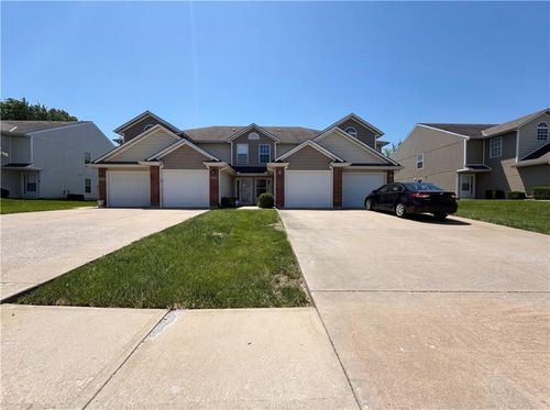 10559 E 46th Ter, Kansas City, MO, 64133-3713 | Card Image