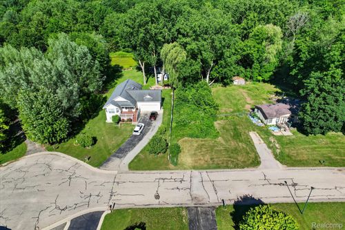 4975 Pleasant Creek Avenue Ne, Plainfield Charter Township, MI, 49321 | Card Image
