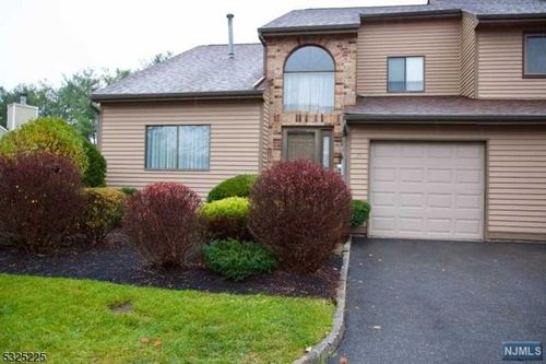 35 Castle Ridge Drive, East Hanover Twp, NJ, 07936 | Card Image