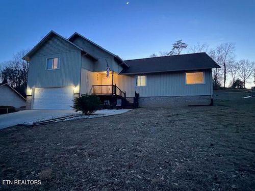 124 Mohawk Trl, La Follette, TN, 37766-4207 | Card Image