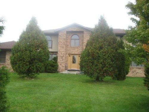 72 W Willis Rd, Saline, MI, 48176-8717 | Card Image