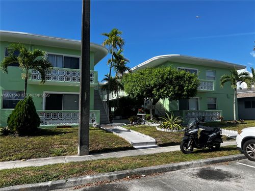 8-2072 Ne 169th St, North Miami Beach, FL, 33162-3254 | Card Image