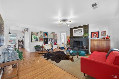 820 Cecelia Drive, Glen Ellen, CA, 95442 | Card Image