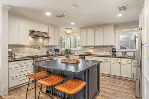 1901 Audubon Pl, Shreveport, LA, 71105-3425 | Card Image