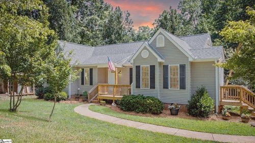 284 Huntington Dr, Liberty, SC, 29657-8935 | Card Image