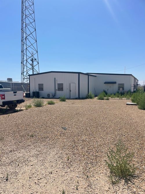 1410 Nw County Rd, Hobbs, NM, 88240-9275 | Card Image