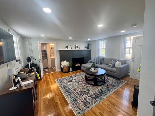 apt-1-198 Main St, Fairhaven, MA, 02719-6314 | Card Image