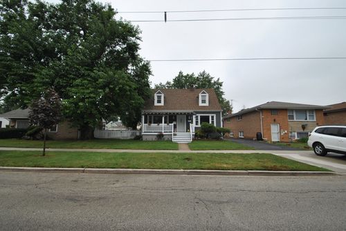 1600 N 33rd Avenue, Melrose Park, IL, 60160 | Card Image