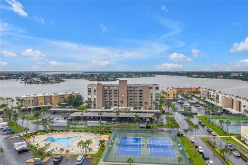 apt-402-7700 Sun Island Dr S, SOUTH PASADENA, FL, 33707-4444 | Card Image