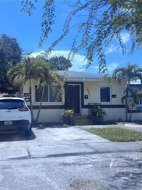 3-250 Ne 76th St, Miami, FL, 33138-4935 | Card Image