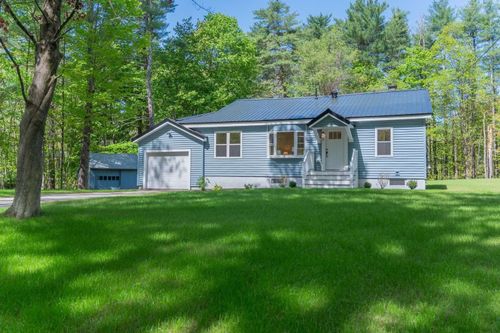 5 Wentworth Dr, Newton, NH, 03858-3712 | Card Image