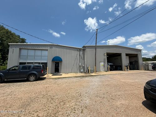 251 Yandell Rd, Canton, MS, 39046-8022 | Card Image