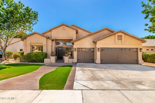 2351 W Maplewood St, Chandler, AZ, 85286-6729 | Card Image
