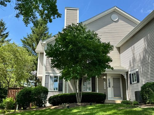 a-1332 Sandhurst Ln, South Elgin, IL, 60177-2918 | Card Image