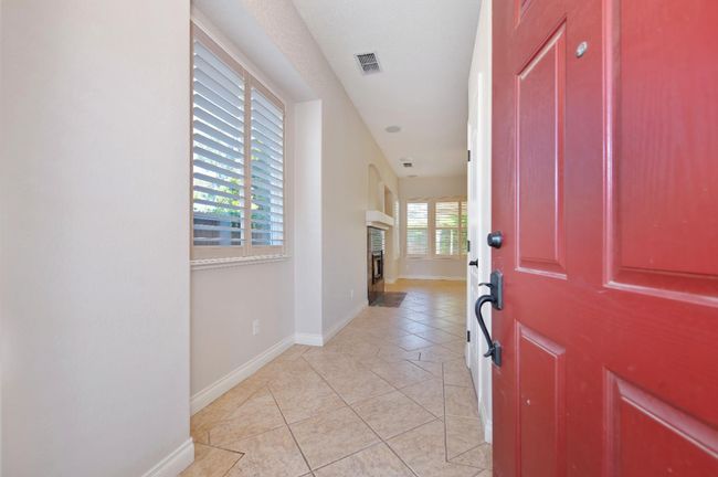 12040 Gold Arbor Ln, House other with 3 bedrooms, 2 bathrooms and null parking in Gold River CA | Image 7