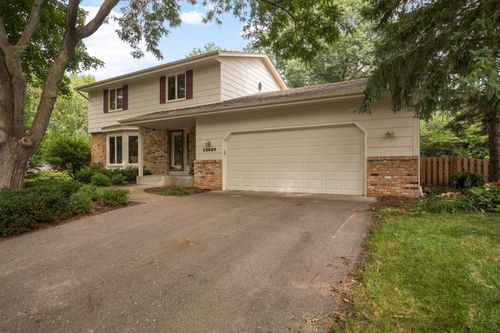 13629 Krestwood Dr, Burnsville, MN, 55337-4056 | Card Image