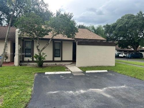 1601 Nw 98th Way, Pembroke Pines, FL, 33024-4349 | Card Image