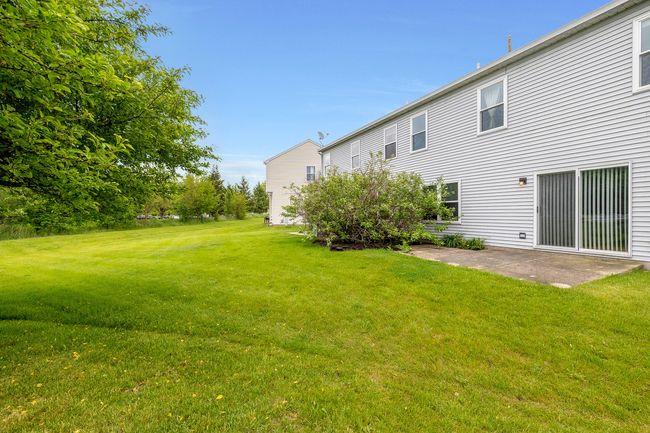 1A - 675 Fieldcrest Dr, Condo with 3 bedrooms, 3 bathrooms and 2 parking in South Elgin IL | Image 24