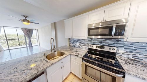 108 Royal Pk Drive, Oakland Park, FL, 33309 | Card Image