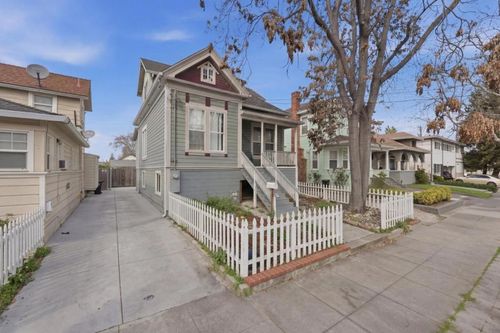 325 E Saint John Street, San Jose, CA, 95112 | Card Image