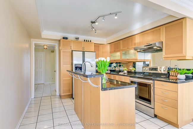 1389 Winterbourne Dr, House other with 6 bedrooms, 4 bathrooms and 2 parking in Oakville ON | Image 10