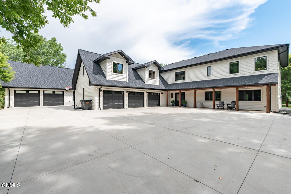 Wildwood St, Bismarck, ND 58503