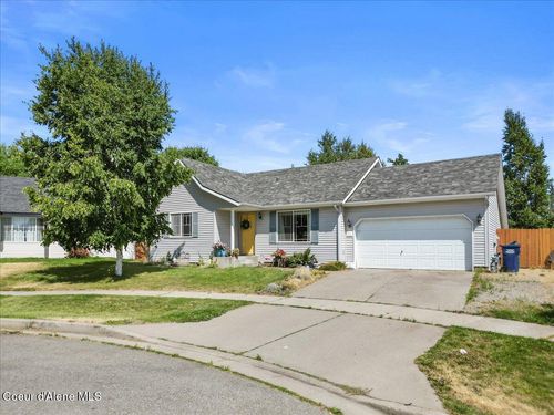 711 W Barley Ave, Coeur D Alene, ID, 83815-7715 | Card Image