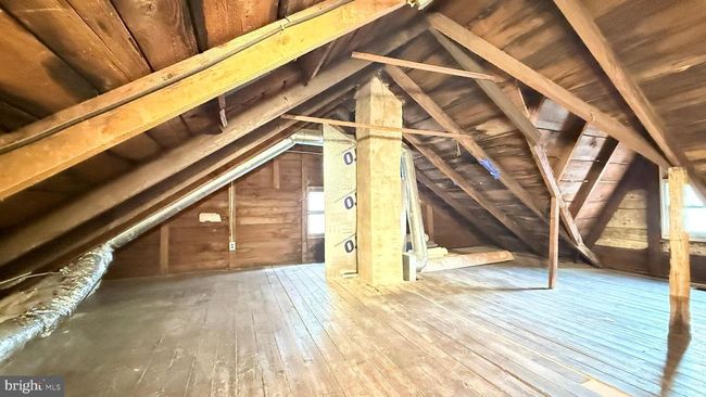 421 N Hanover St, Home with 3 bedrooms, 2 bathrooms and null parking in CARLISLE PA | Image 4