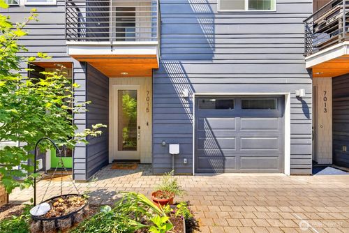 7015 42nd Ave S, Seattle, WA, 98118-3513 | Card Image