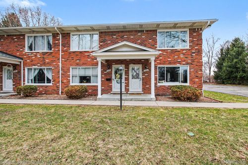 5084 Kintyre Ln, Brighton, MI, 48116-9725 | Card Image