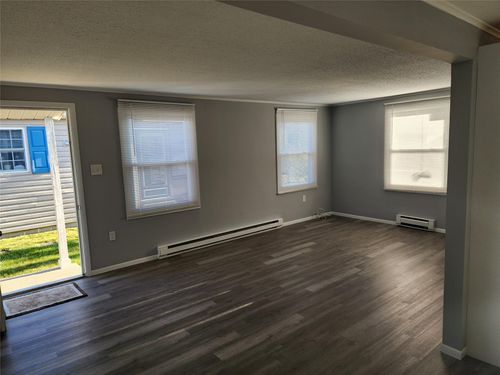 132 Village Cir W, Manorville, NY, 11949-9674 | Card Image