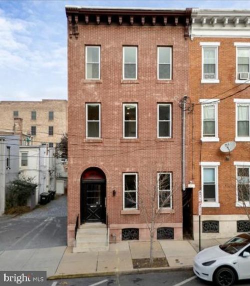 11 E Walnut St, LANCASTER, PA, 17602-4923 | Card Image