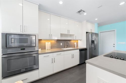 apt-102-2591 Ne 55th Ct, Fort Lauderdale, FL, 33308-3333 | Card Image
